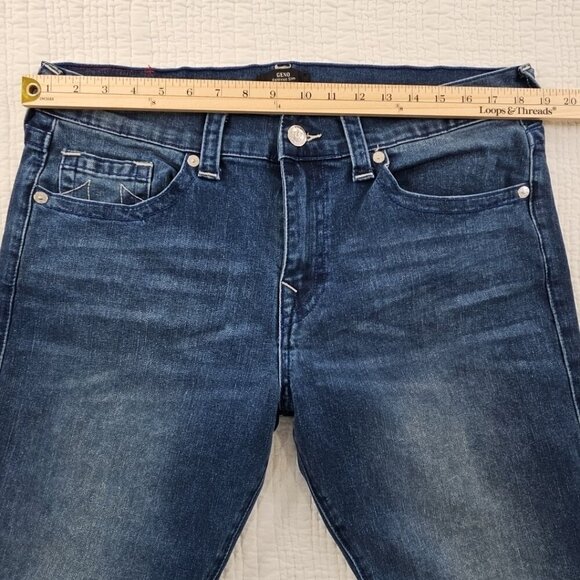 True Religion Geno Jeans Men's 36x32 Medium Blue Wash Relaxed Slim NWOT - Picture 3 of 16